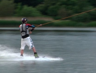  Gewinnen Sie Stabilität und Selbstvertrauen im Wakeboarden 